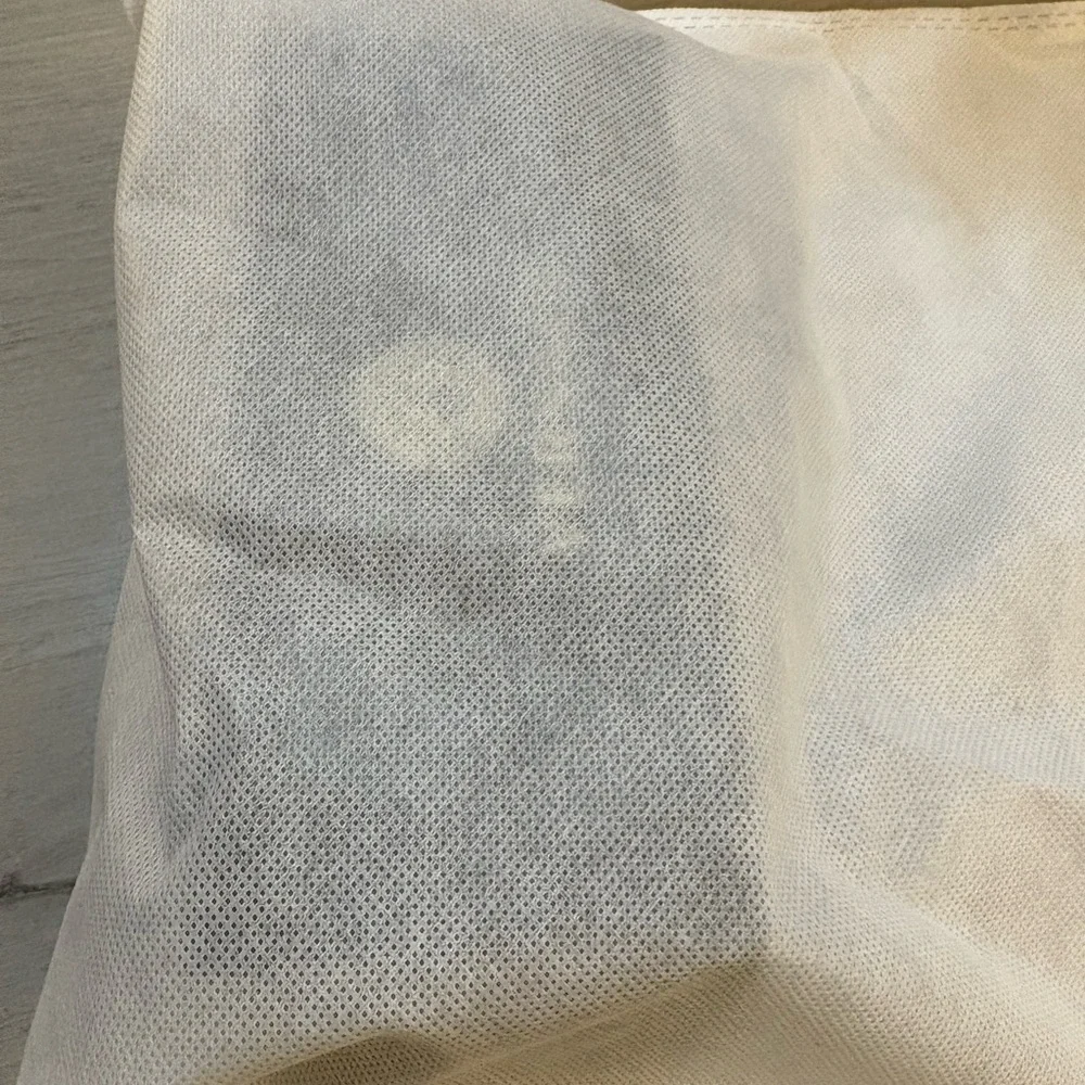 NWT Versace‎ Black and Gold Sunglasses (papers,box ,dust bag)